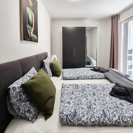 Roth 305 Budapešť
