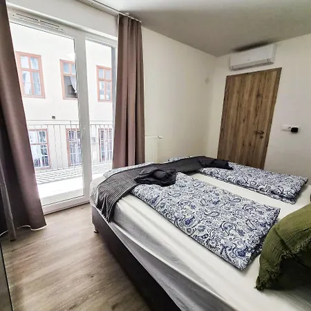 Roth 305 Apartmán